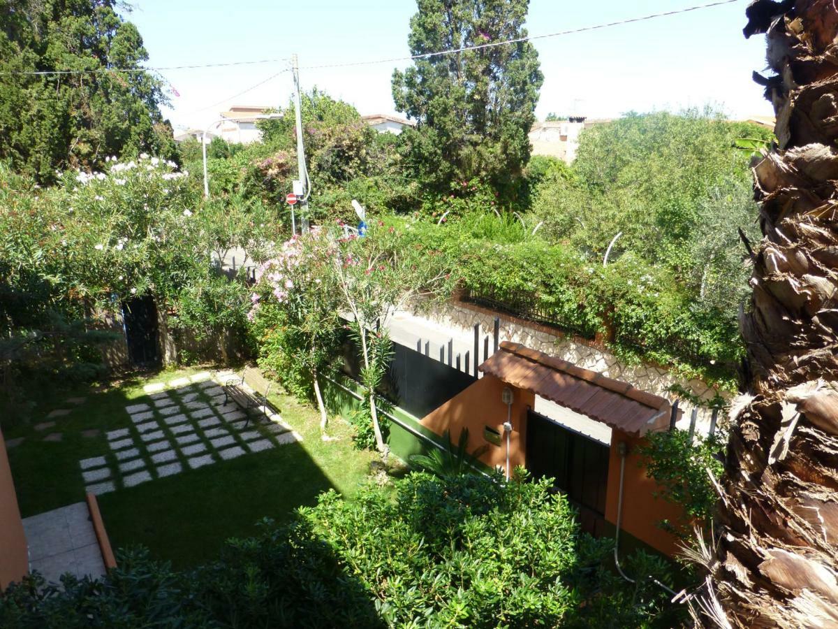 Casa Vacanza Appartamenti Al Mare Capoterra Exterior foto